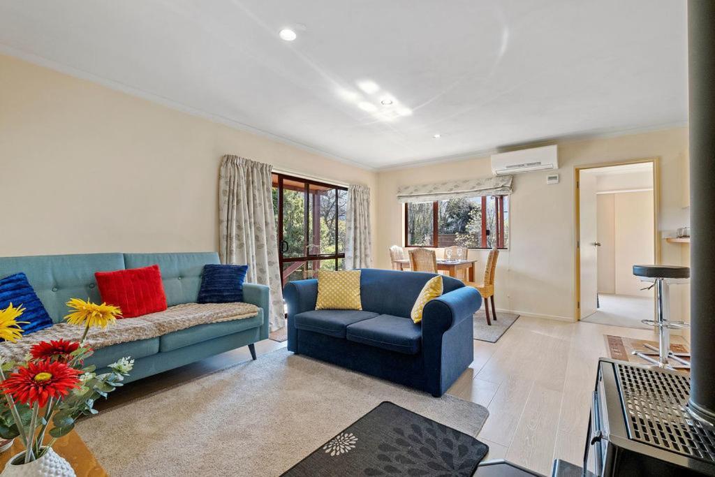Korimako Ridge - Lake Hawea Holiday Home エクステリア 写真