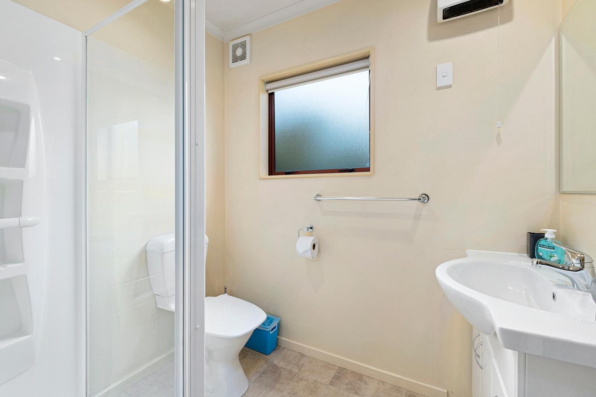 Korimako Ridge - Lake Hawea Holiday Home エクステリア 写真