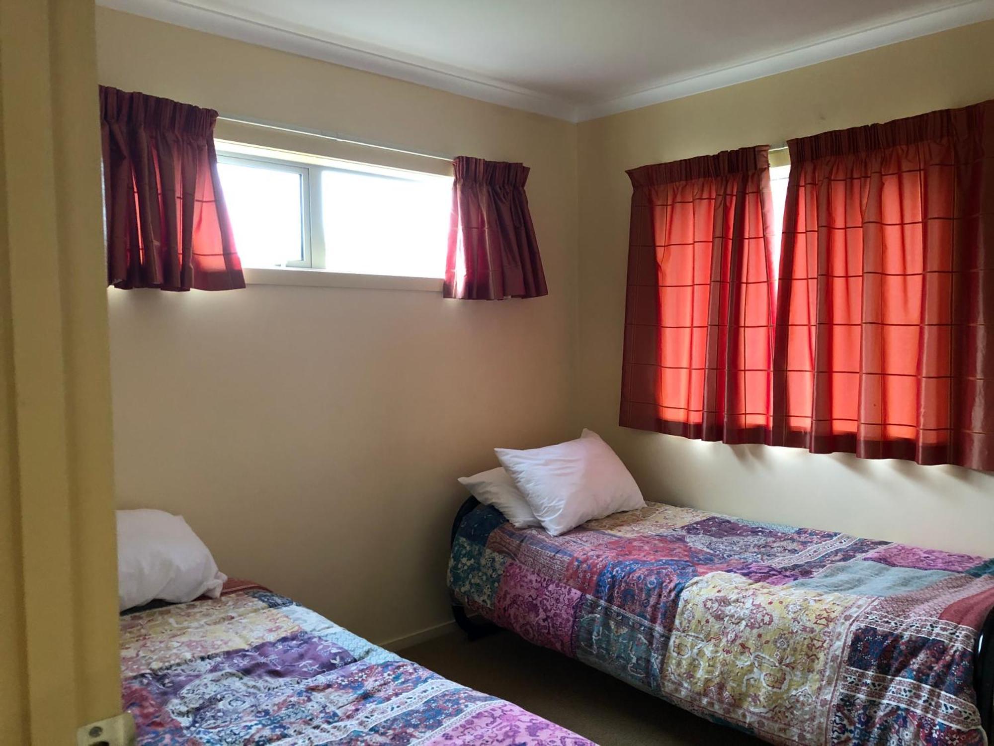 Korimako Ridge - Lake Hawea Holiday Home エクステリア 写真