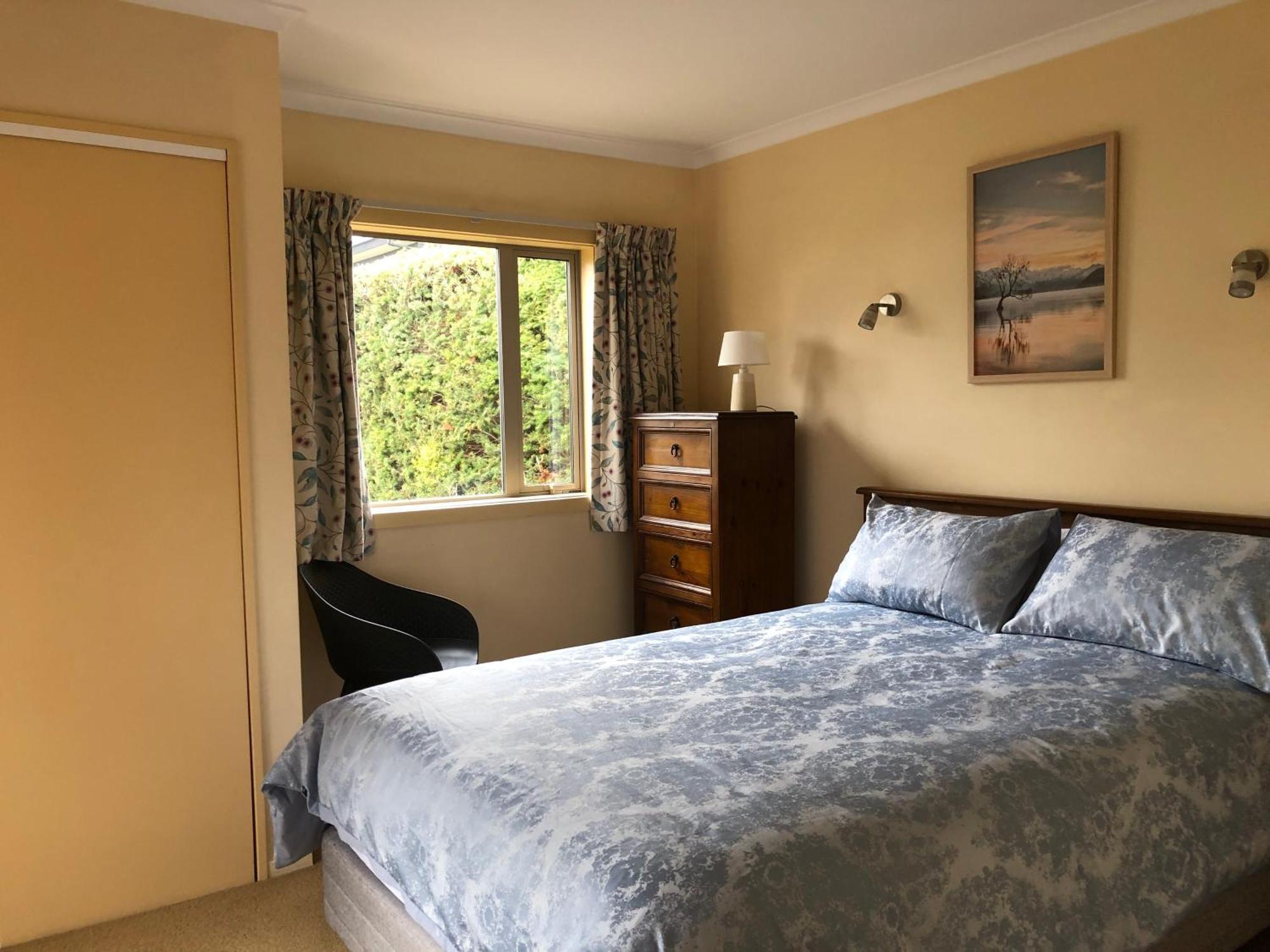 Korimako Ridge - Lake Hawea Holiday Home エクステリア 写真